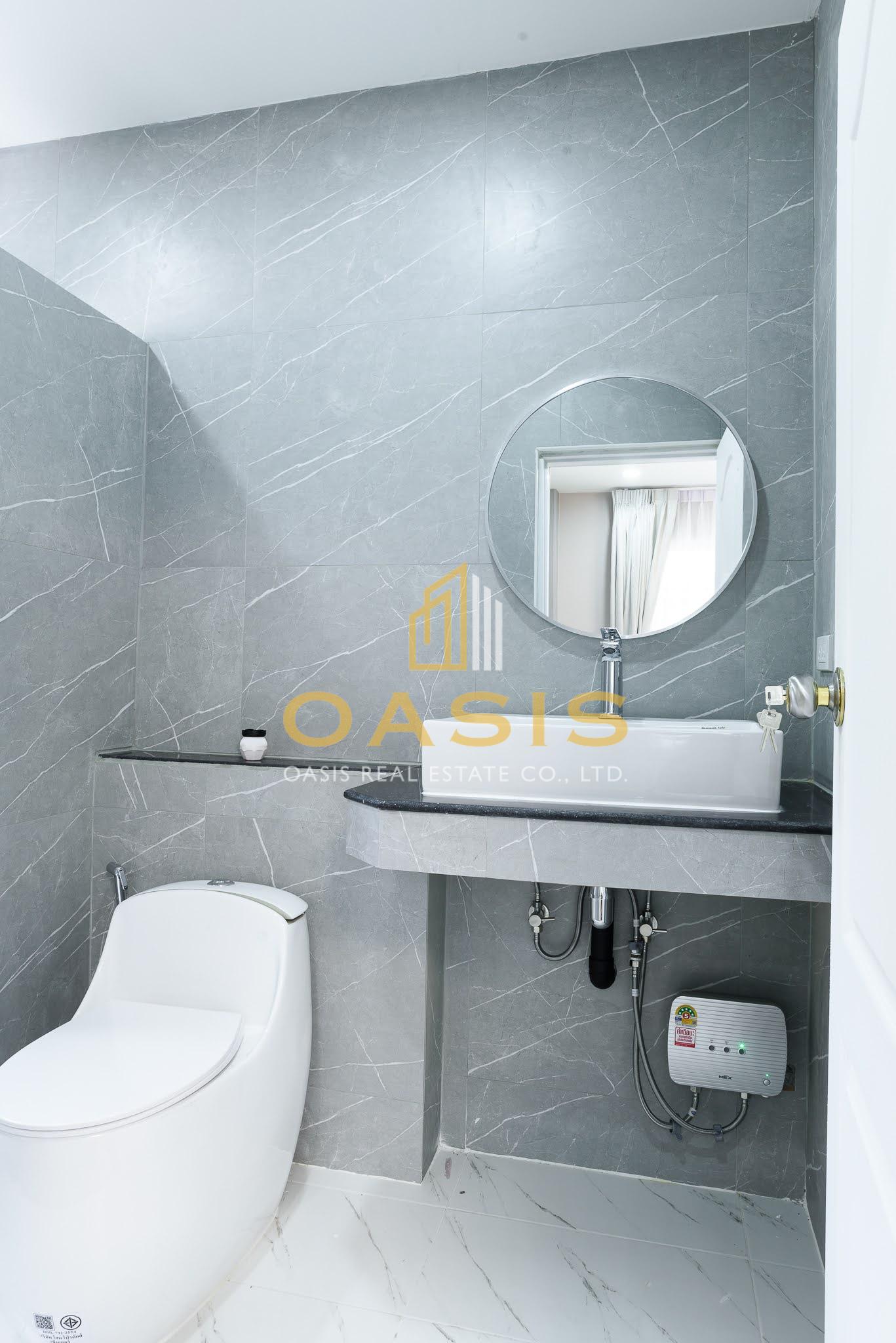 Baan Rim Hat House  Modern 4-Bedroom Pool Villa for Sale