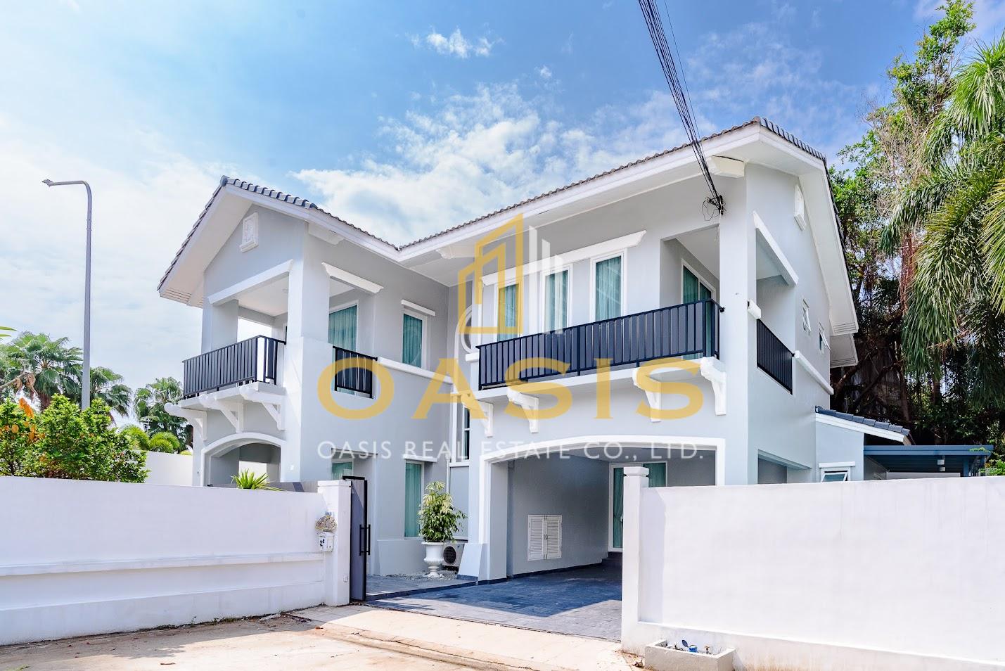 Baan Rim Hat House  Modern 4-Bedroom Pool Villa for Sale