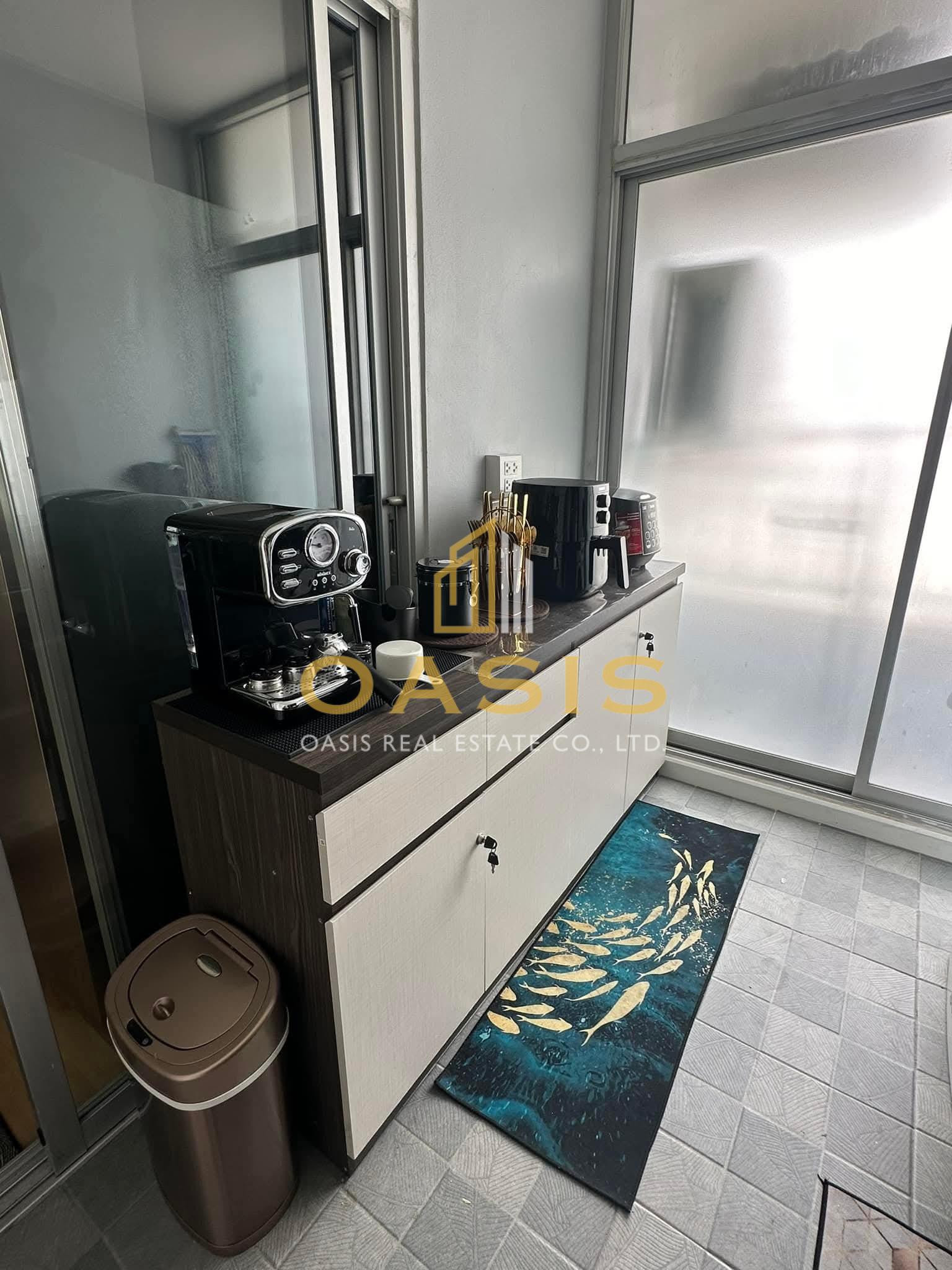 Ratchada City 18(2) – Elegant Corner Condo for Rent & Sale