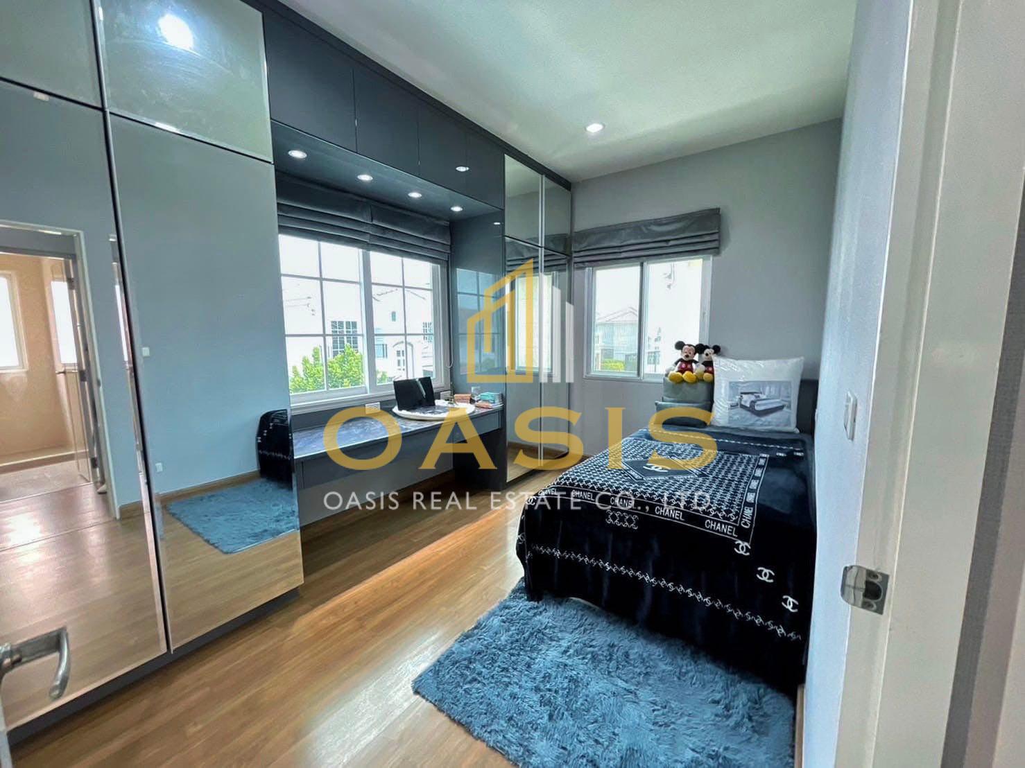 Grandio Ramintra–Wongwaen – Exclusive Corner Home for Rent