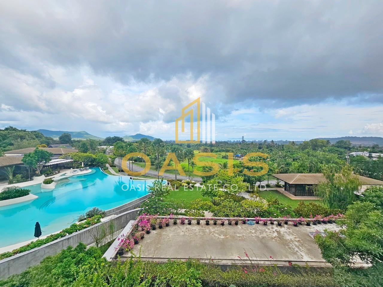 Bangsaray Heights Condominium Large 1-Bedroom for Sale