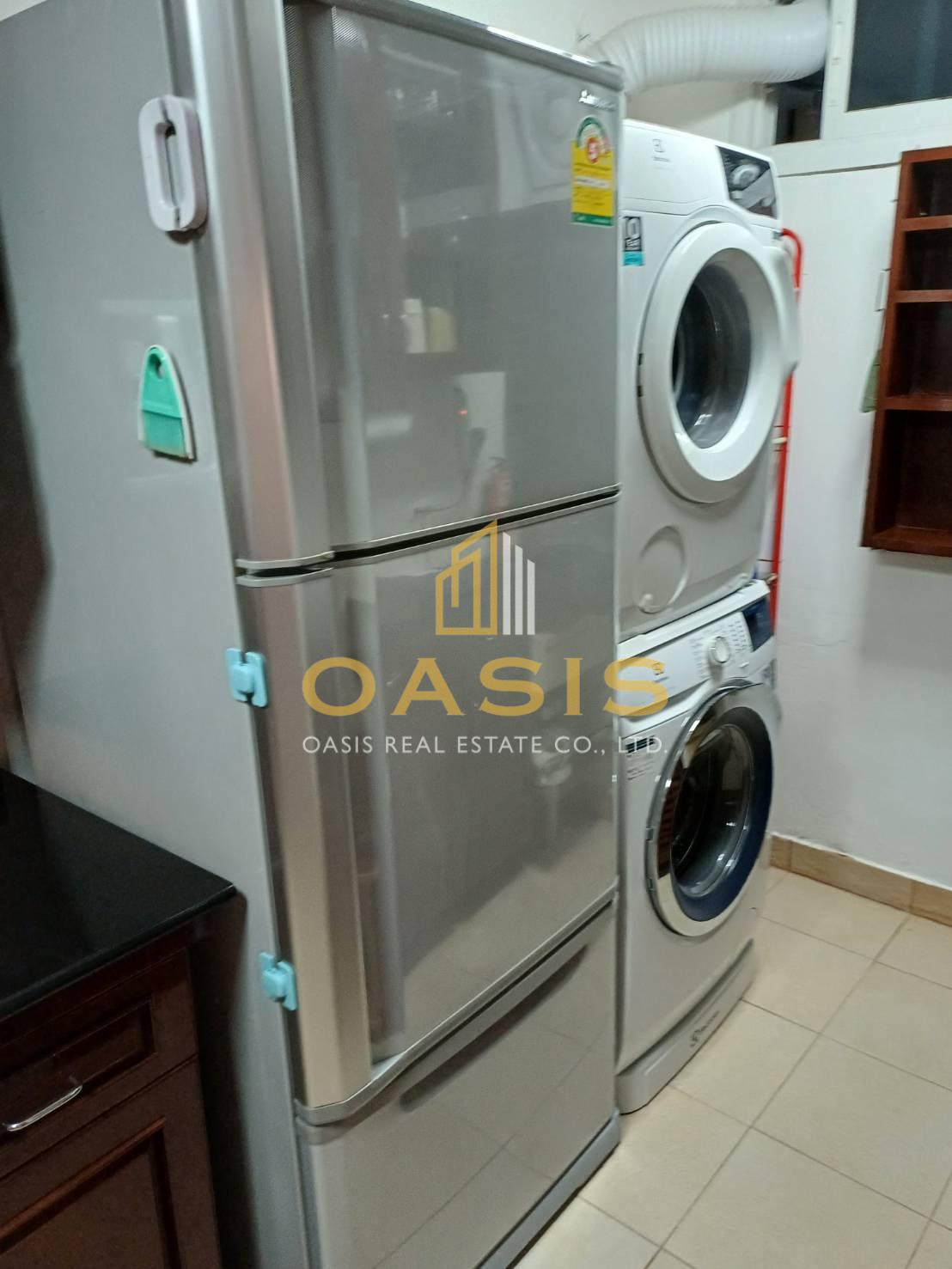 Spacious 1-Bedroom Condo in Central Pattaya for sale