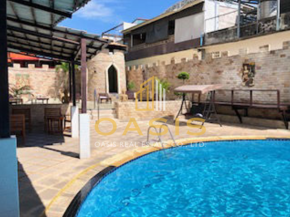 Spacious 1-Bedroom Condo in Central Pattaya for sale