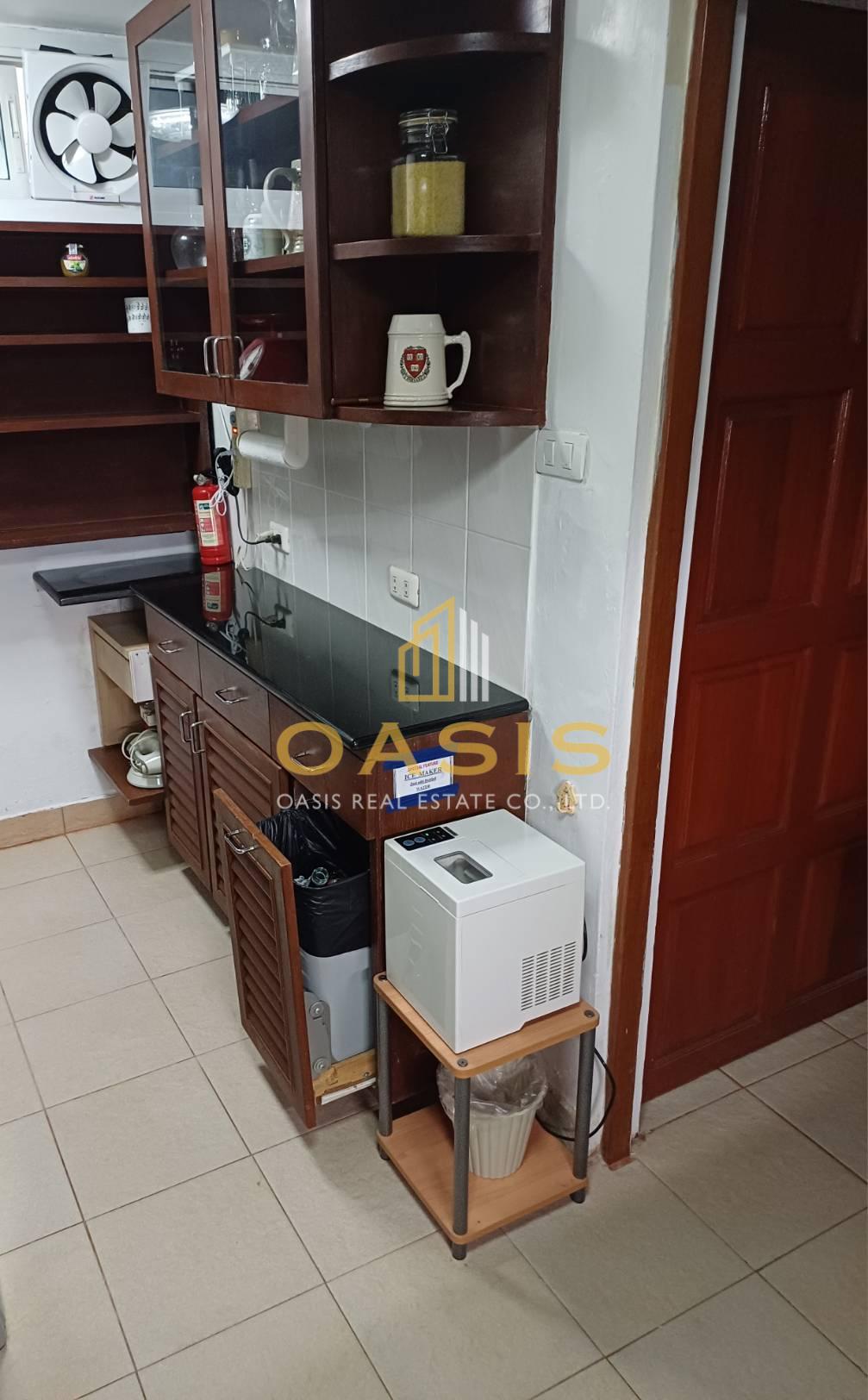 Spacious 1-Bedroom Condo in Central Pattaya for sale