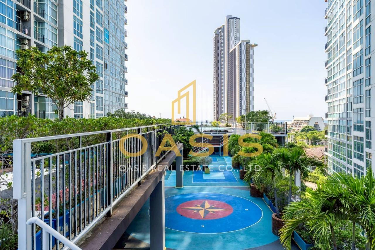 The Twin Tower Jomtien Beach, Pattaya High Floor Condo for Sale