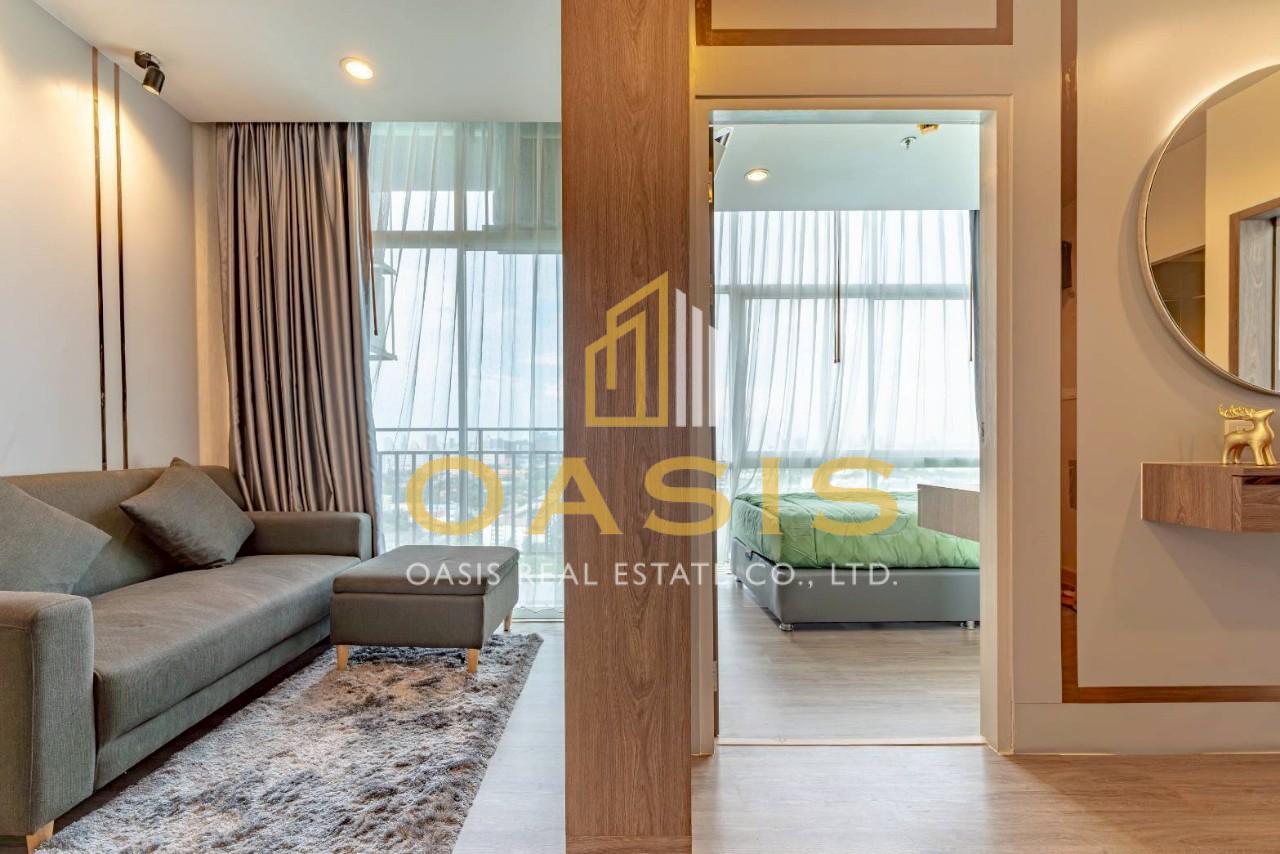 The Twin Tower Jomtien Beach, Pattaya High Floor Condo for Sale