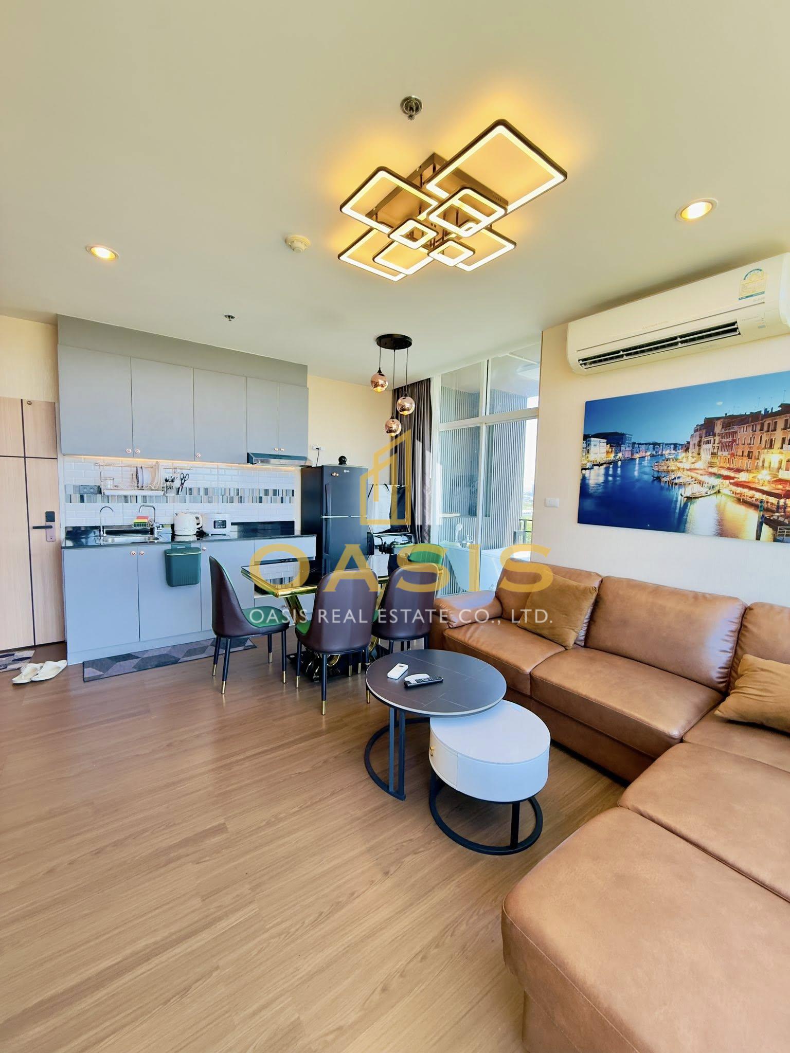 The Twin Tower  Jomtien Condo for Sale & Rent