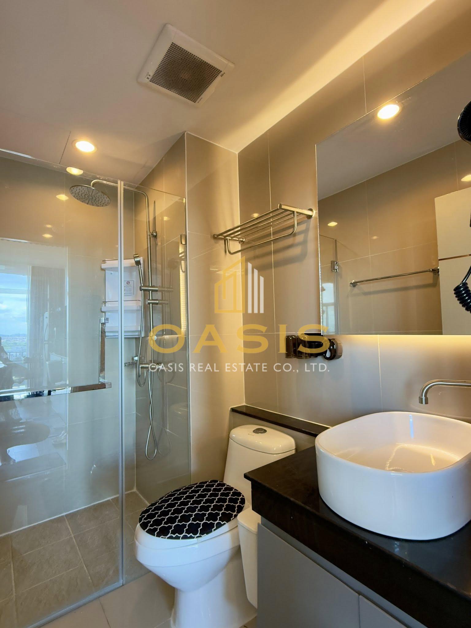 The Twin Tower  Jomtien Condo for Sale & Rent