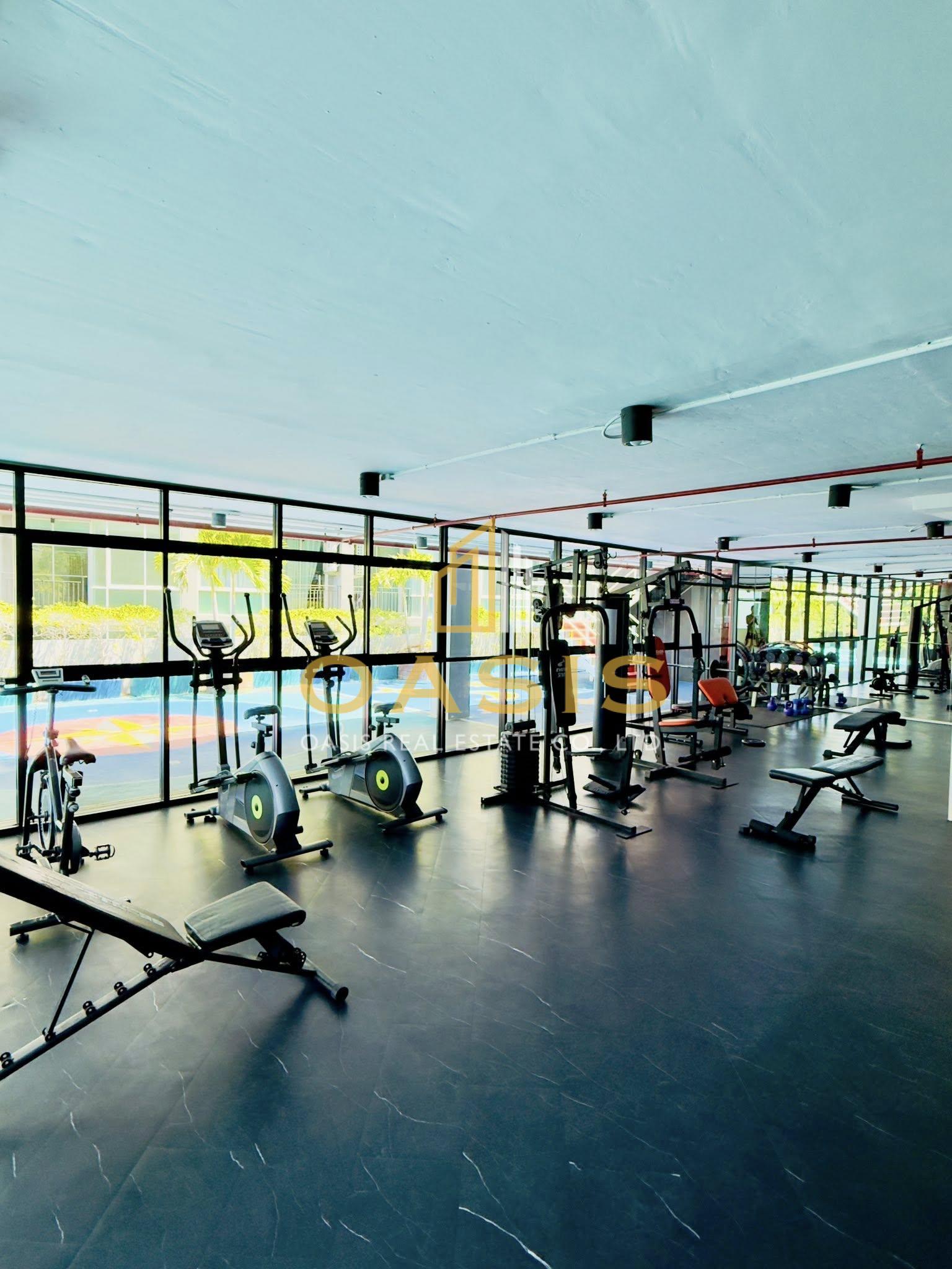 The Twin Tower  Jomtien Condo for Sale & Rent