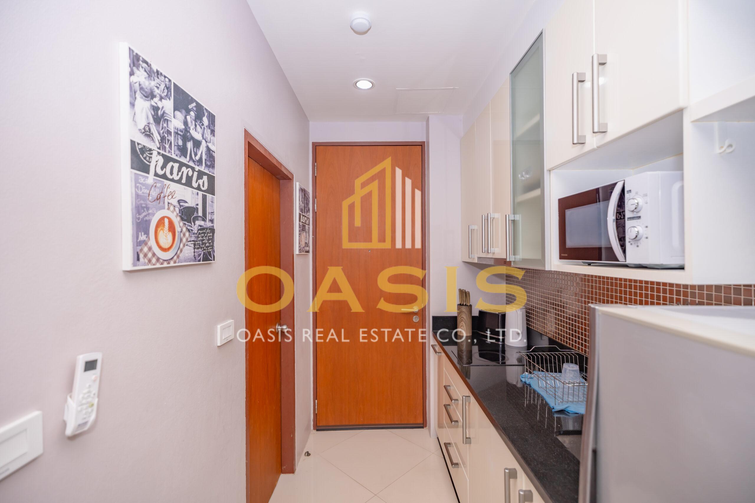 Luxurious Studio for Rent at Diamond Suites Condominium