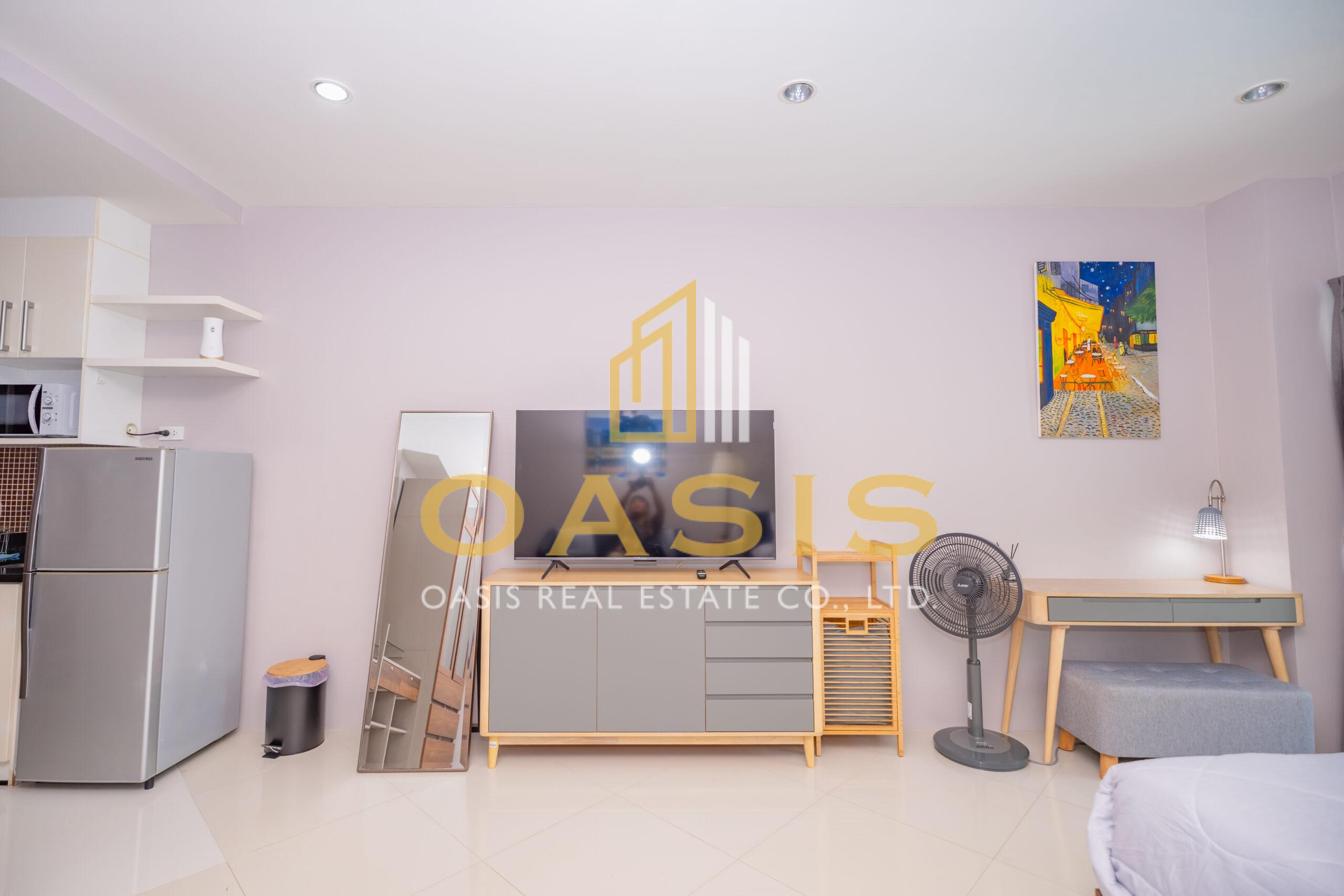 Luxurious Studio for Rent at Diamond Suites Condominium
