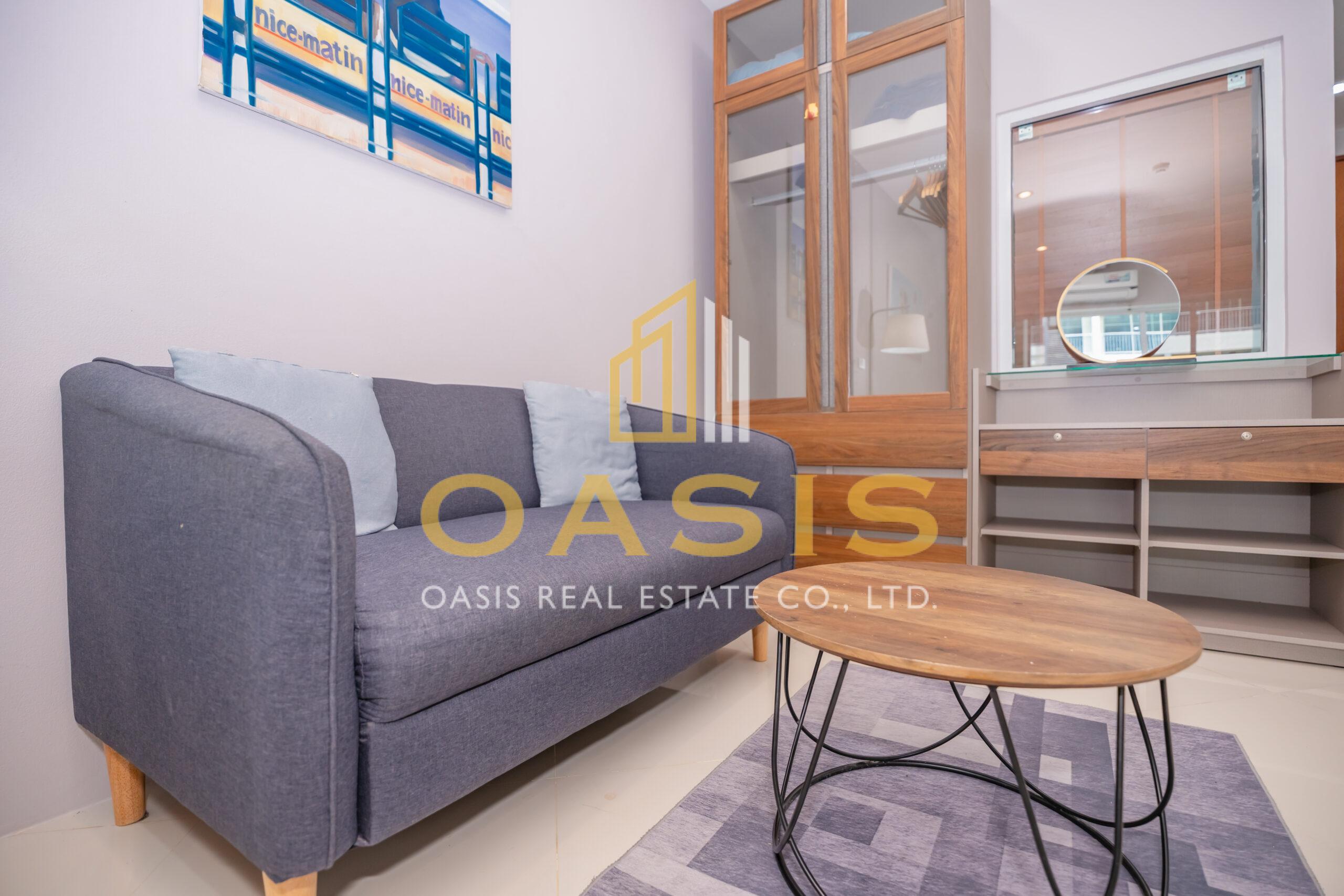 Luxurious Studio for Rent at Diamond Suites Condominium