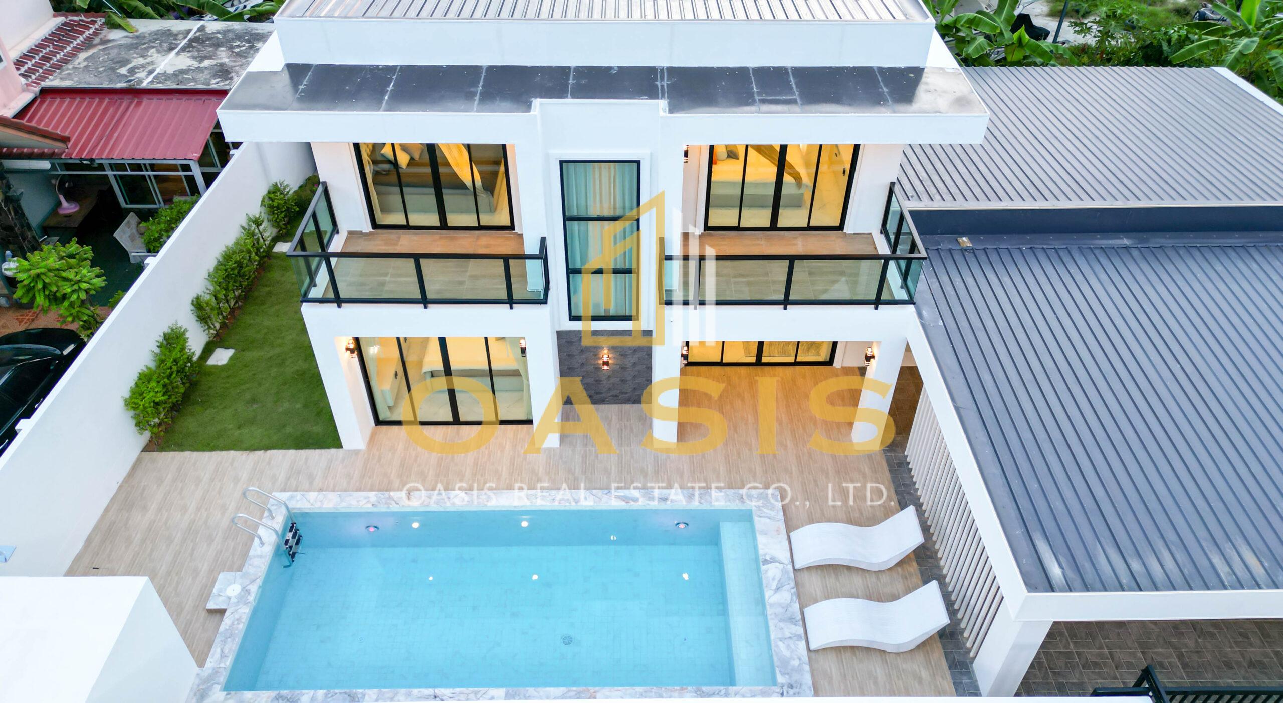 Beautifully renovated 2-storey home combines modern luxury with functional design for Sale