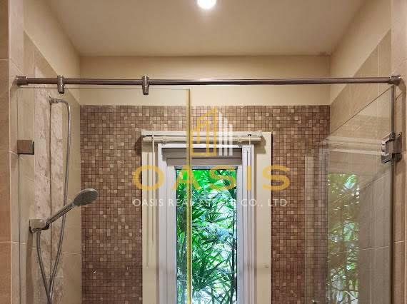 Luxury Tuscany-Style House with Private Pool for Rent – Silk Road Place