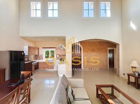 Luxury Tuscany-Style House with Private Pool for Rent – Silk Road Place