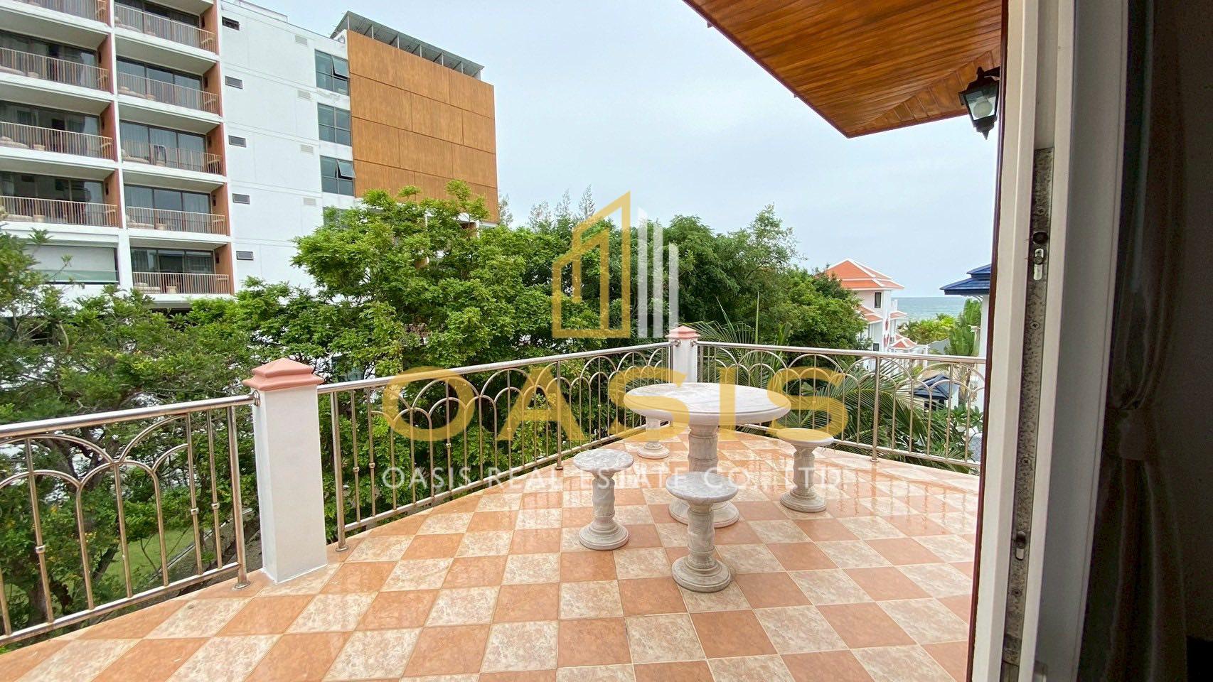 Exclusive 3-Storey Pool Villa for Rent, Just 20m from Jomtien Beach