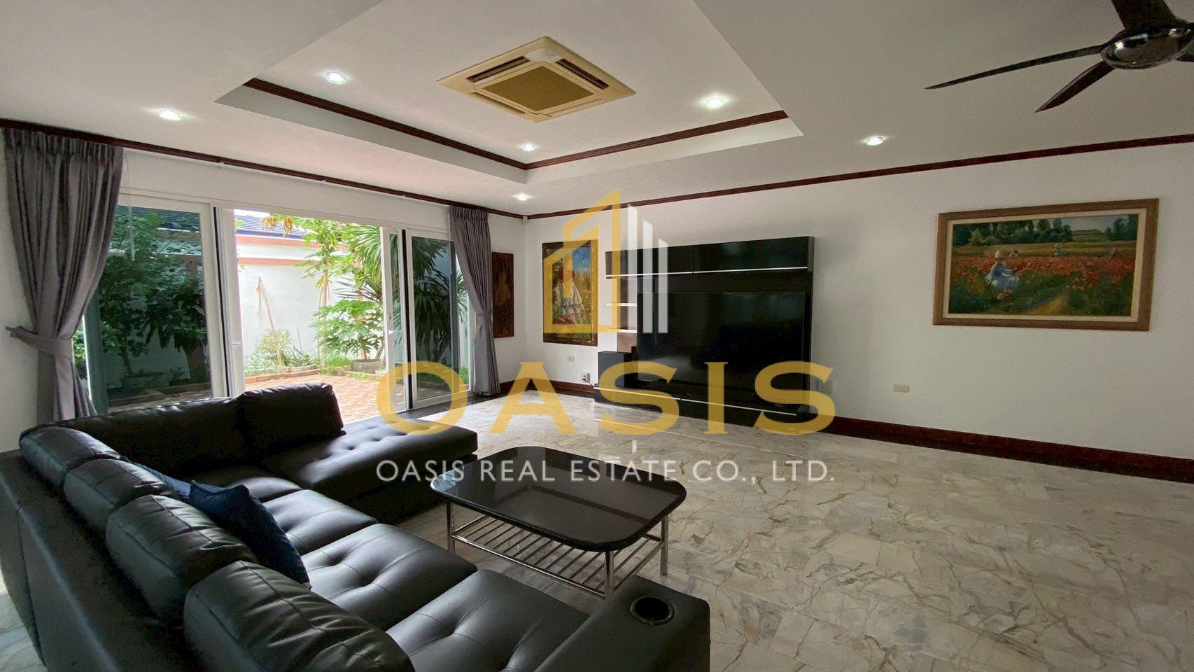 Exclusive 3-Storey Pool Villa for Rent, Just 20m from Jomtien Beach