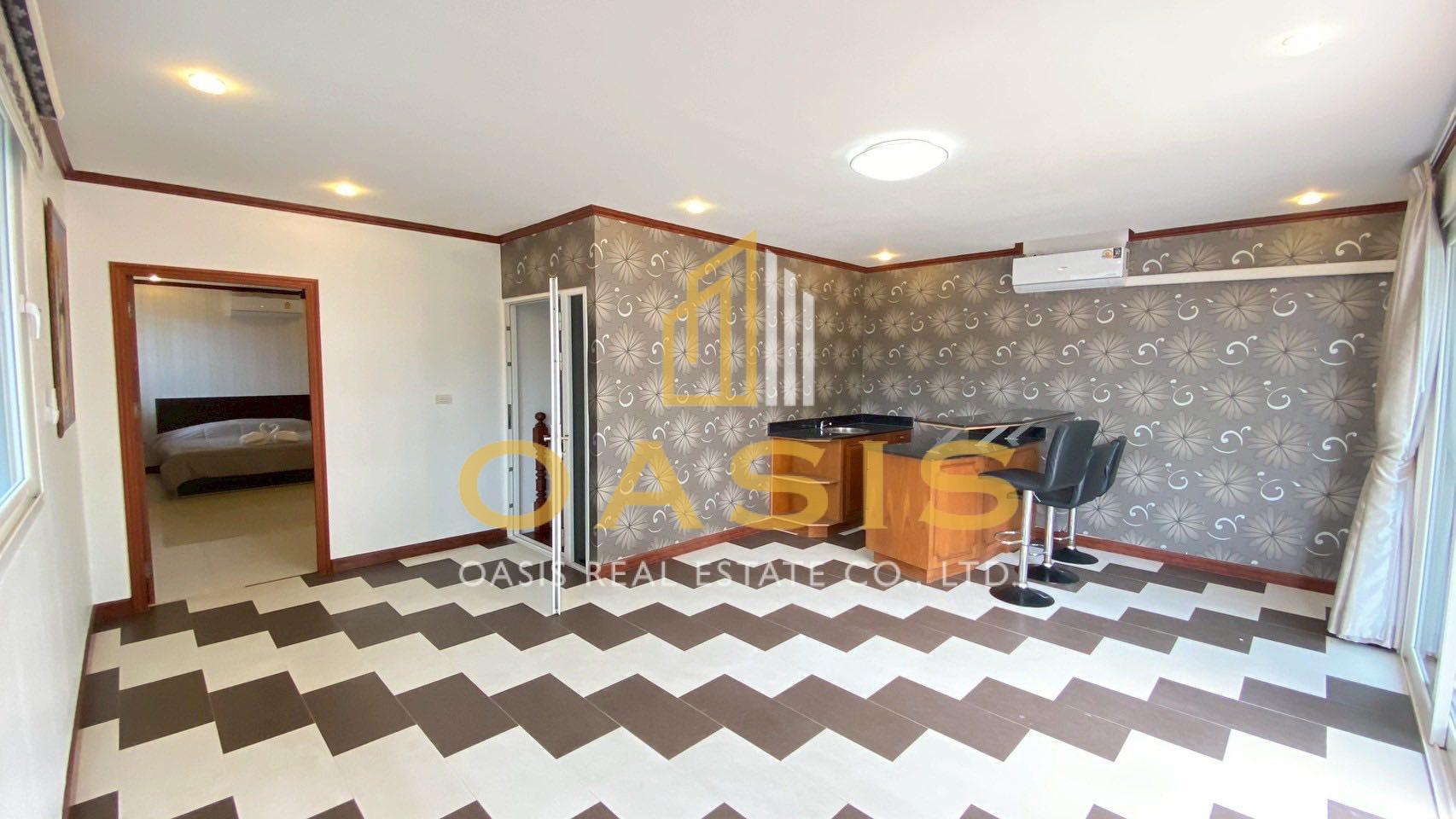 Exclusive 3-Storey Pool Villa for Rent, Just 20m from Jomtien Beach