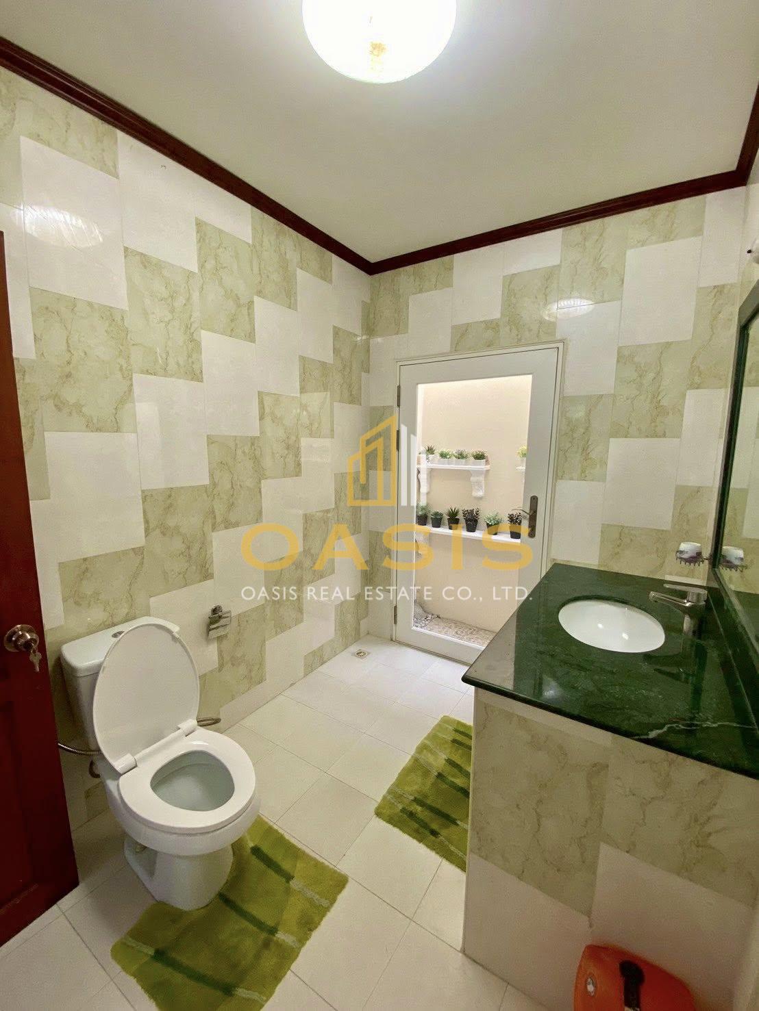 Exclusive 3-Storey Pool Villa for Rent, Just 20m from Jomtien Beach