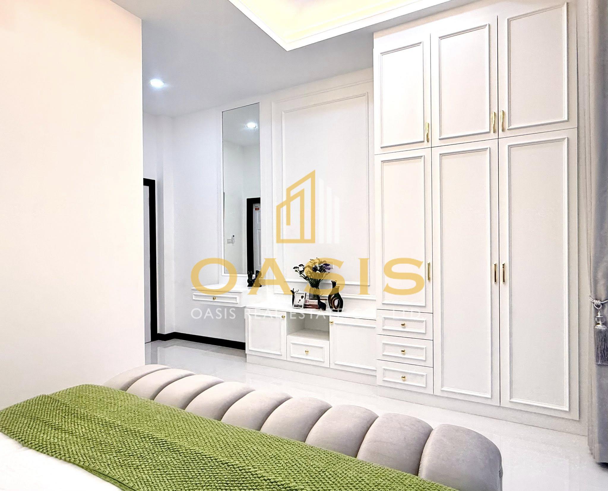 Modern 4 Bedroom Pool Villa For Sale in Huay Yai Modern 4 Bedroom Pool Villa For Sale in Huay Yai