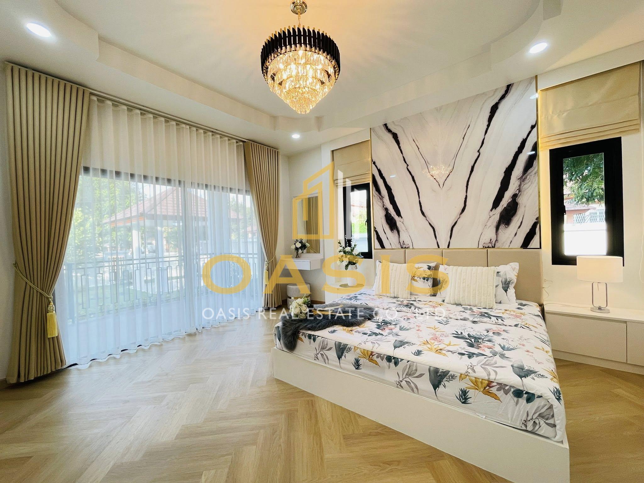 Exclusive Luxury Home Corner Plot for Sale