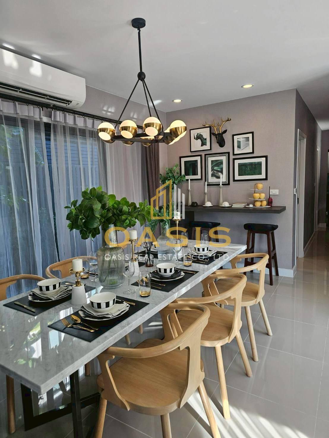 Black & Wood Residence – Modern Luxury Classic Masterpiece for Sale