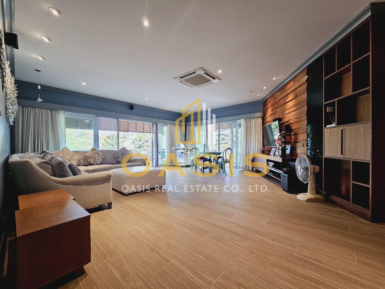 Beachfront Ground Floor Unit Baan Somprasong for Sale and Rent Beachfront Ground Floor Unit Baan Somprasong for Sale and Rent