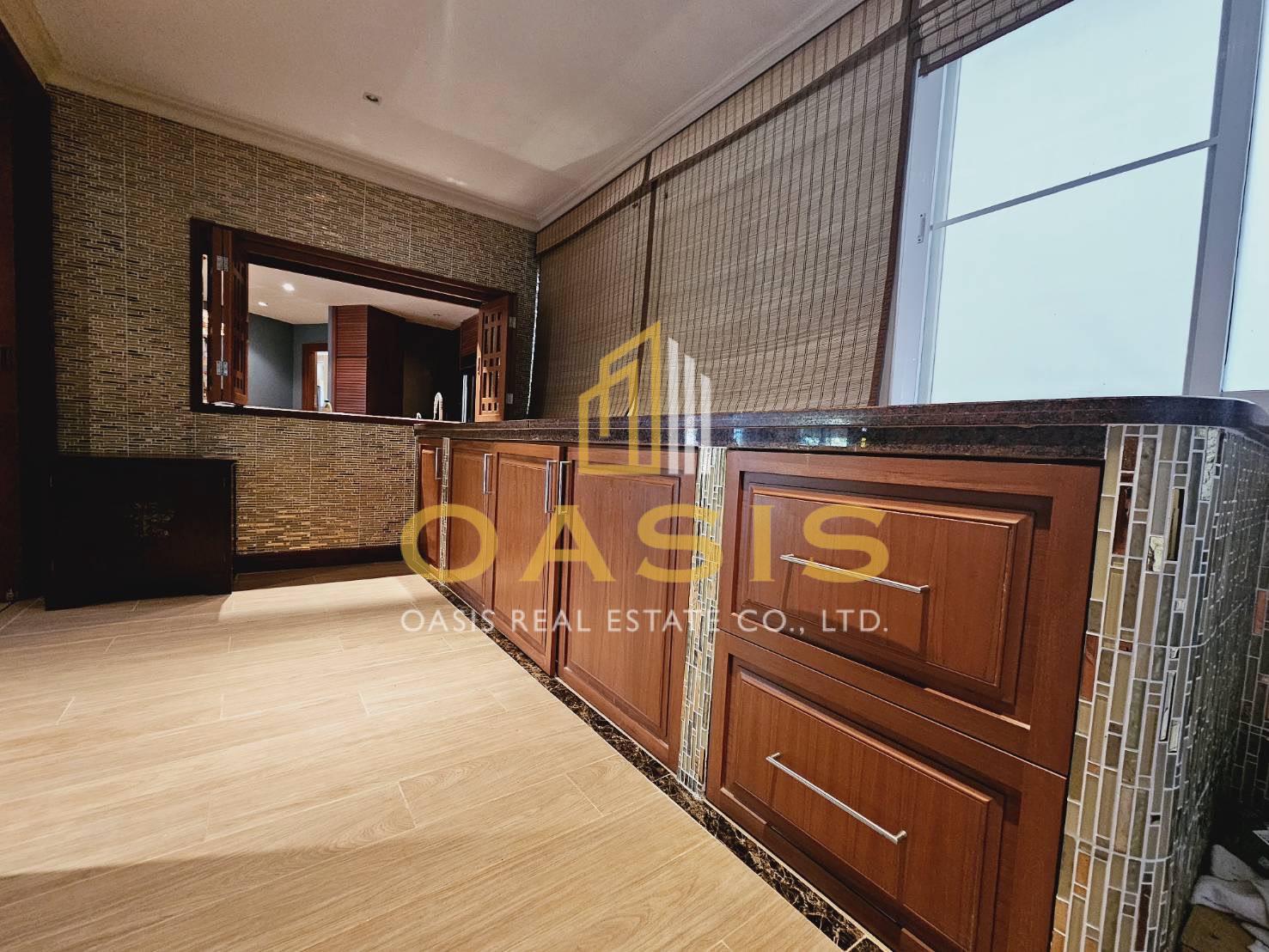 Beachfront Ground Floor Unit Baan Somprasong for Sale and Rent Beachfront Ground Floor Unit Baan Somprasong for Sale and Rent