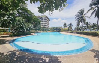 Beachfront Ground Floor Unit Baan Somprasong for Sale and Rent Beachfront Ground Floor Unit Baan Somprasong for Sale and Rent
