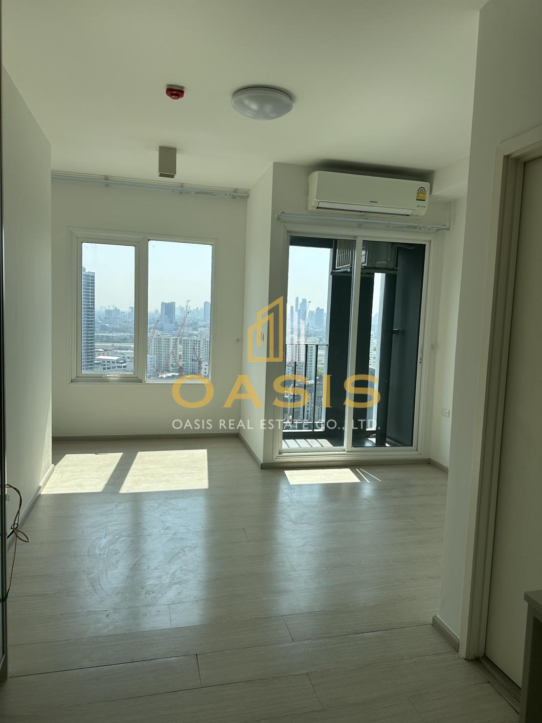 Chapter One Eco Ratchada-HuaiKhwang for sale