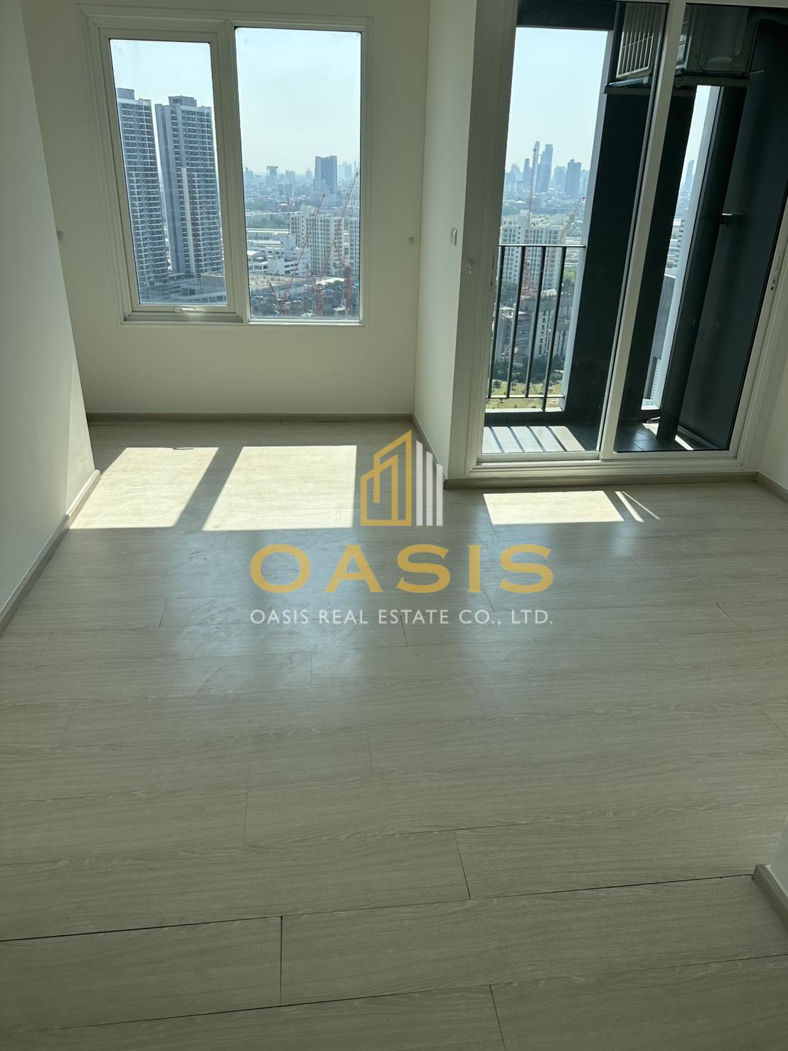 Chapter One Eco Ratchada-HuaiKhwang for sale