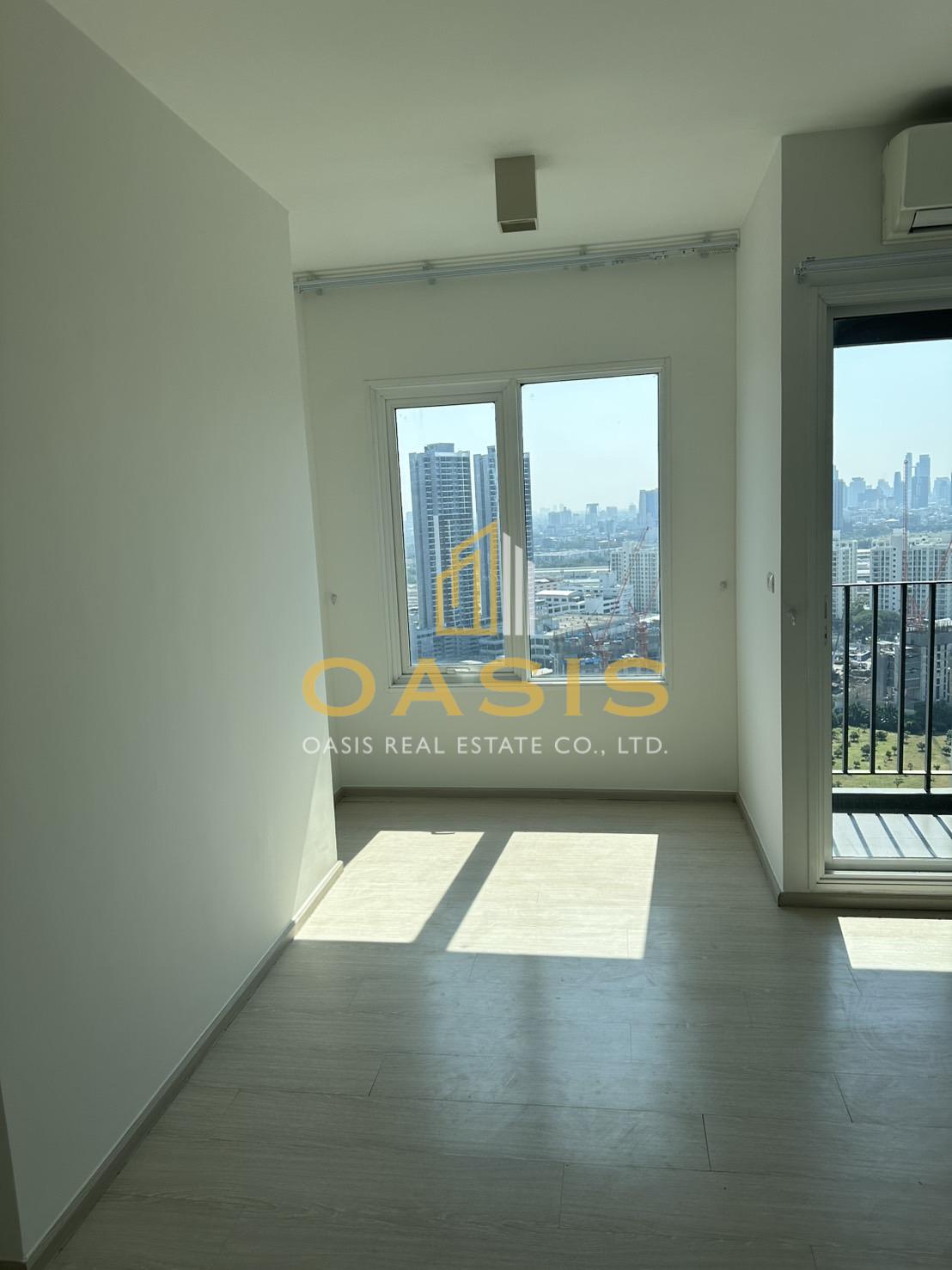 Chapter One Eco Ratchada-HuaiKhwang for sale