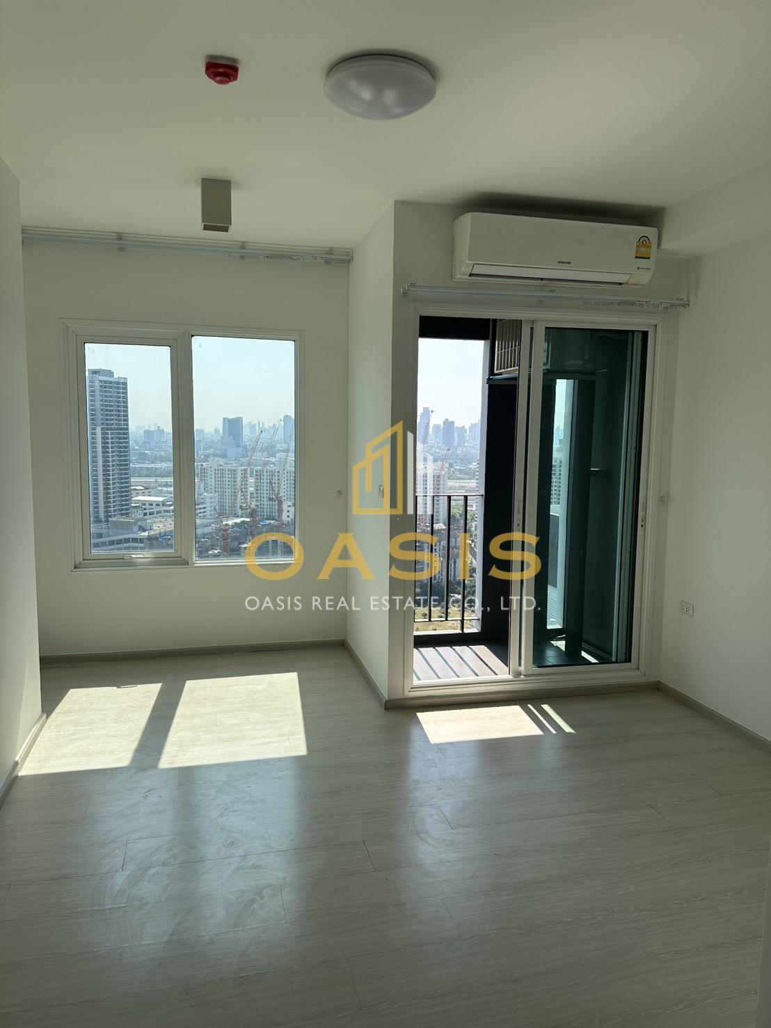 Chapter One Eco Ratchada-HuaiKhwang for sale