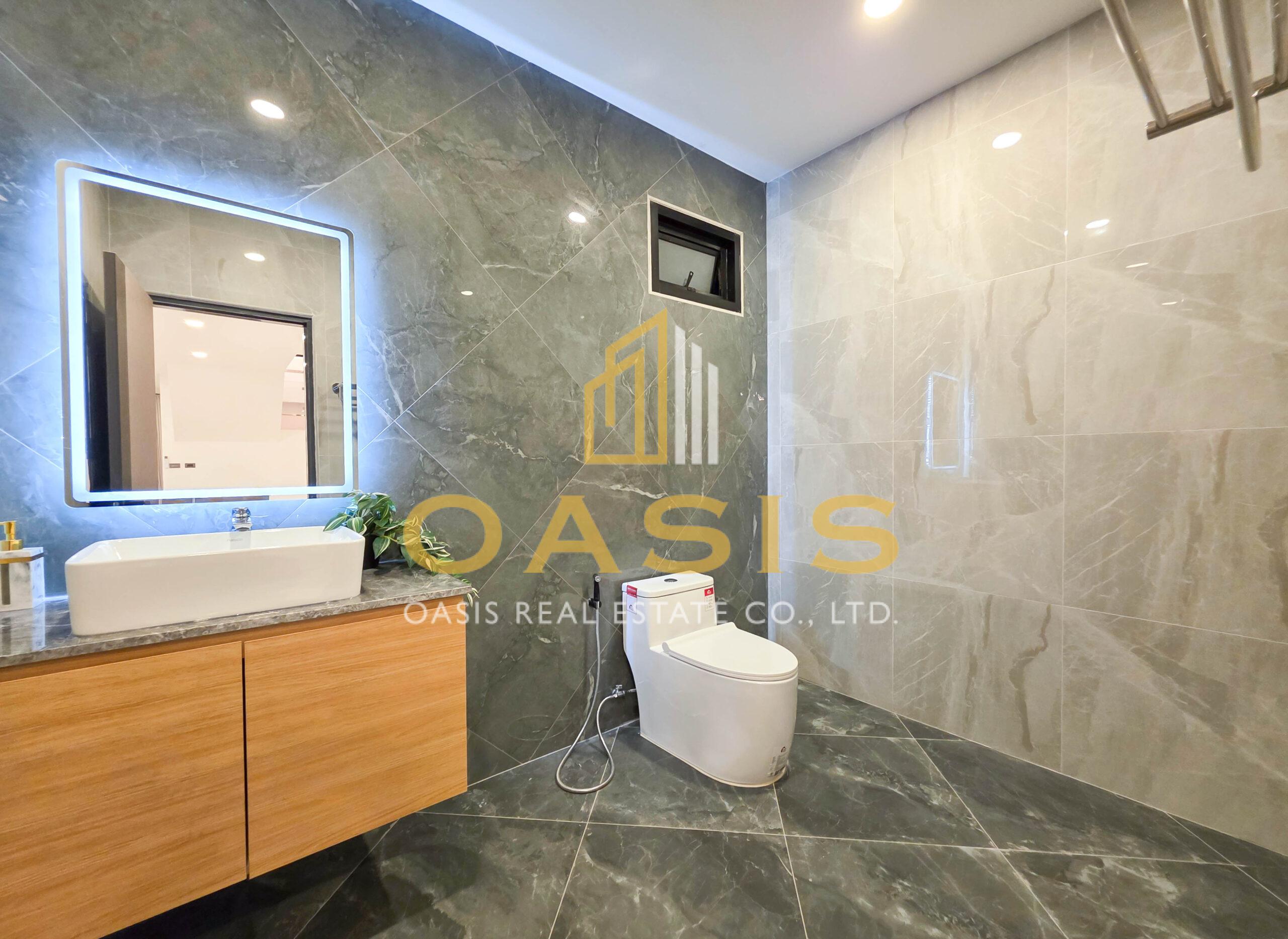 A beautifully renovated 2-storey home for Sale