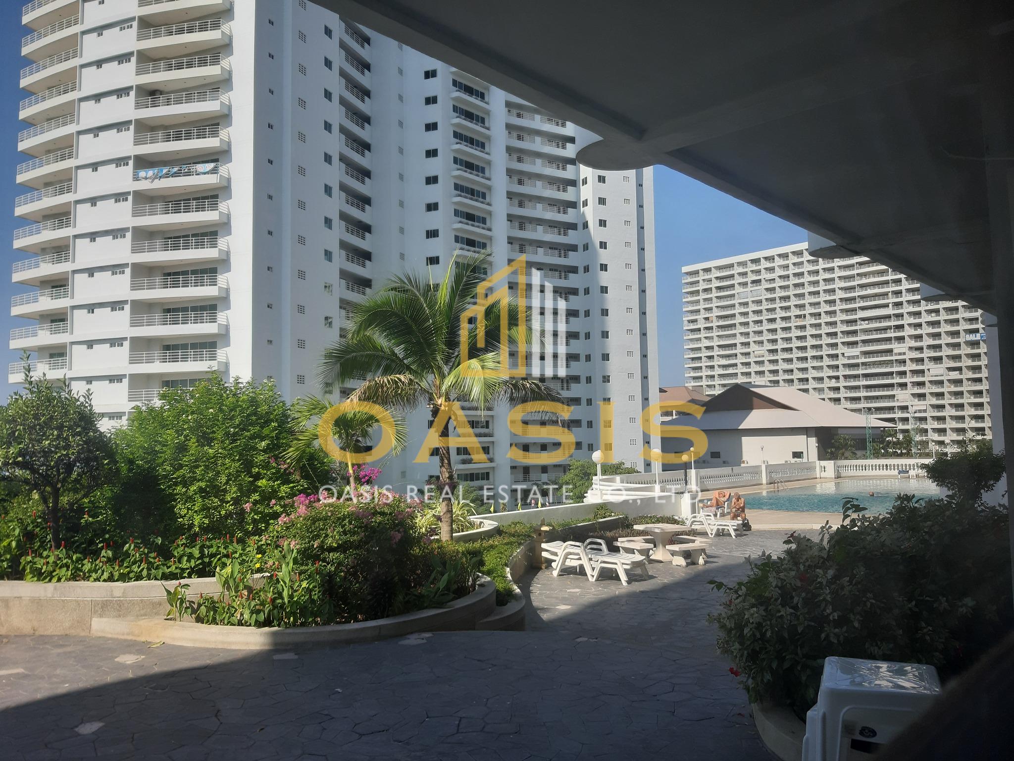 Business Shop in Jomtien  Prime Commercial Space