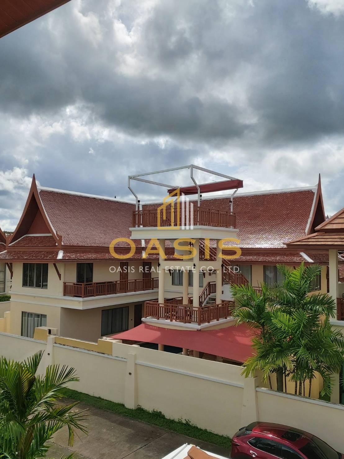 Luxury Villa with Panoramic Sea Views For Sale