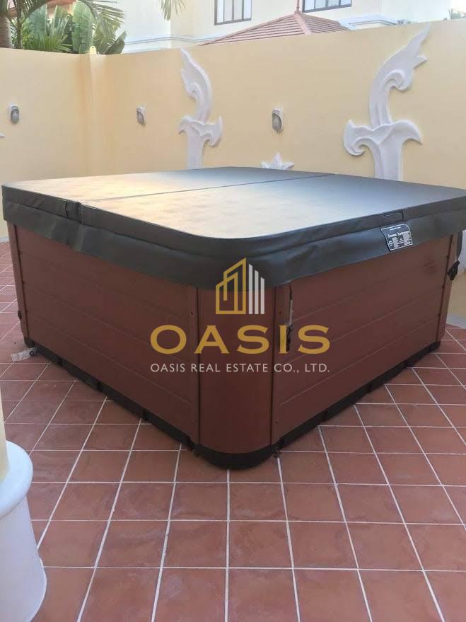 Luxury Villa with Panoramic Sea Views For Sale