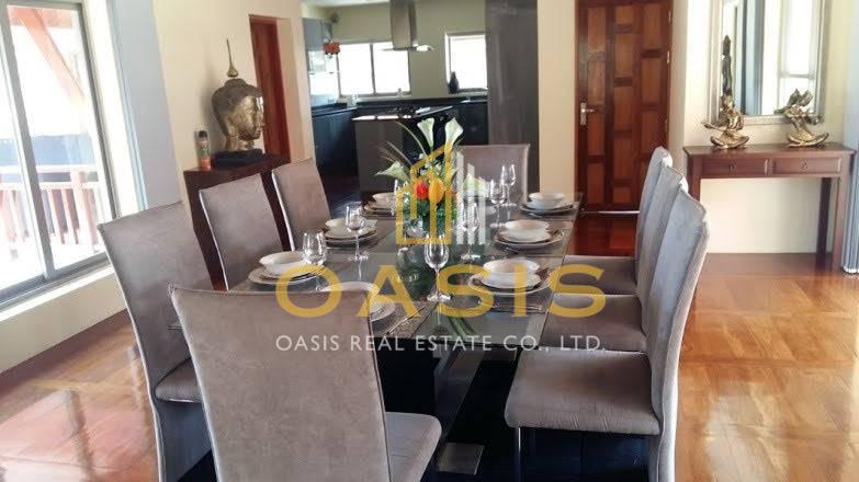 Luxury Villa with Panoramic Sea Views For Sale