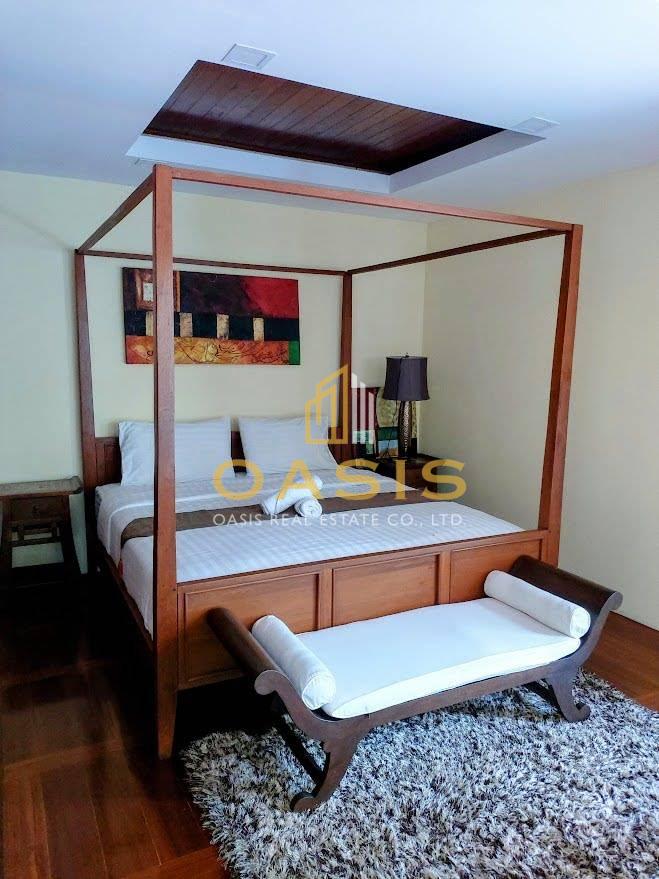 Luxury Villa with Panoramic Sea Views For Sale