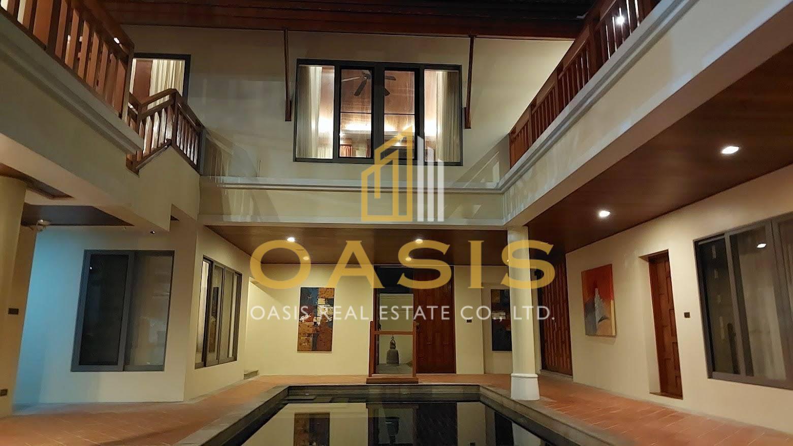 Luxury Villa with Panoramic Sea Views For Sale