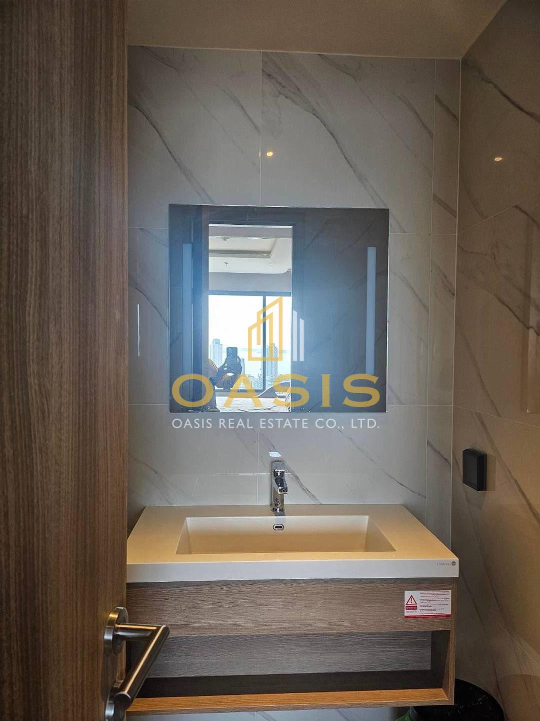 ONCE Pattaya Condominium – Stunning Sea View For rent