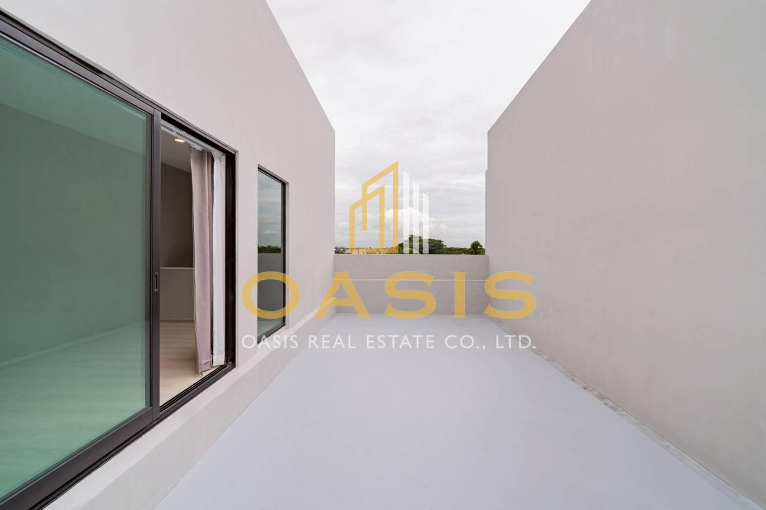 Nirvana DEFINE Krungthep Kreetha modern luxury living for rent