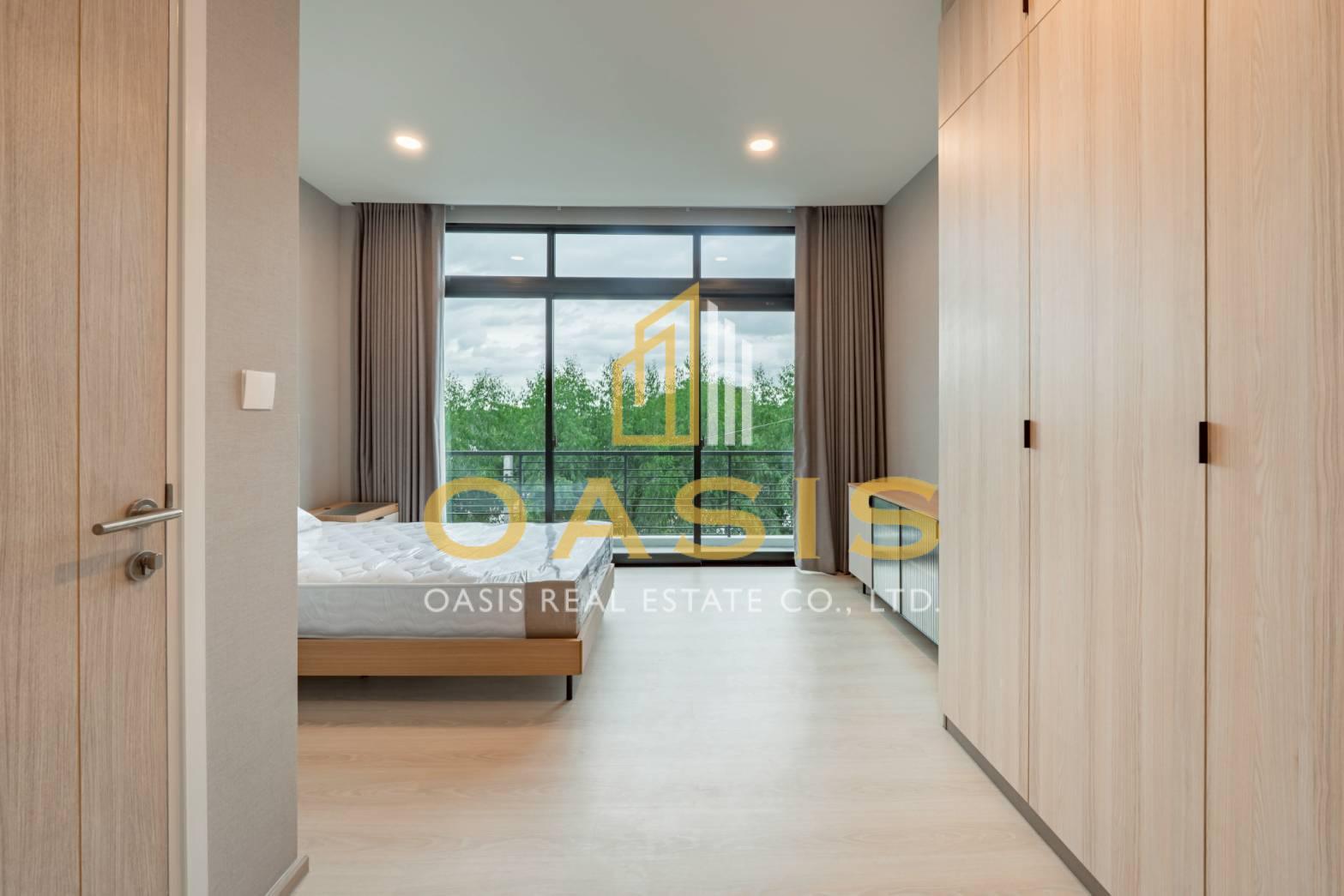 Nirvana DEFINE Krungthep Kreetha modern luxury living for rent