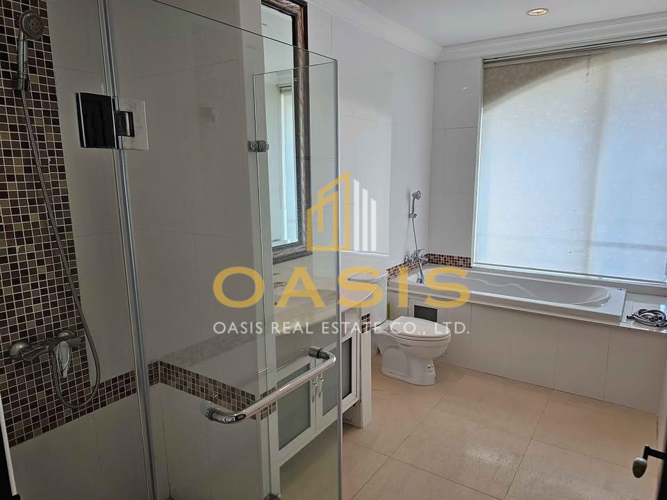 LK Legend Central Pattaya for rent