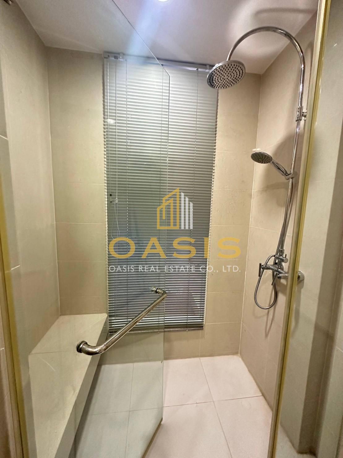 The Riviera Wongamat Condominium for rent