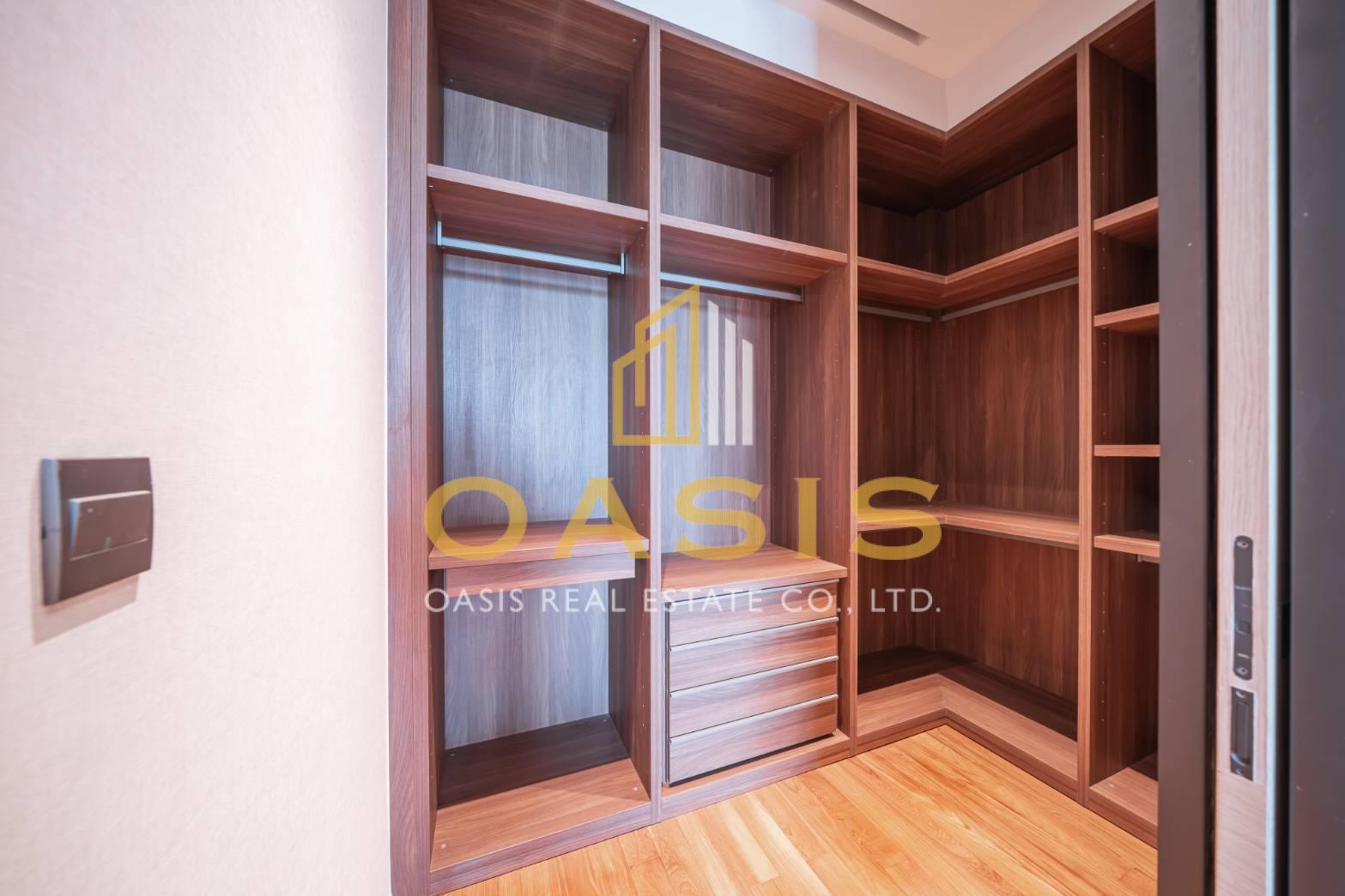 Banyan Tree Residences Exclusive Riverfront Luxury Condominium for Rent