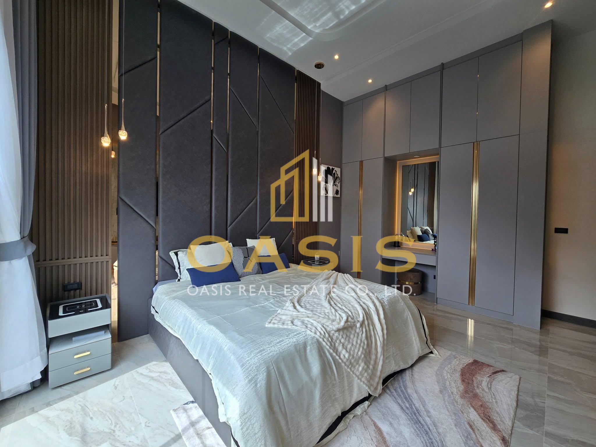 Luxury Pool Villa for Sale near Siam Country Club Pattaya