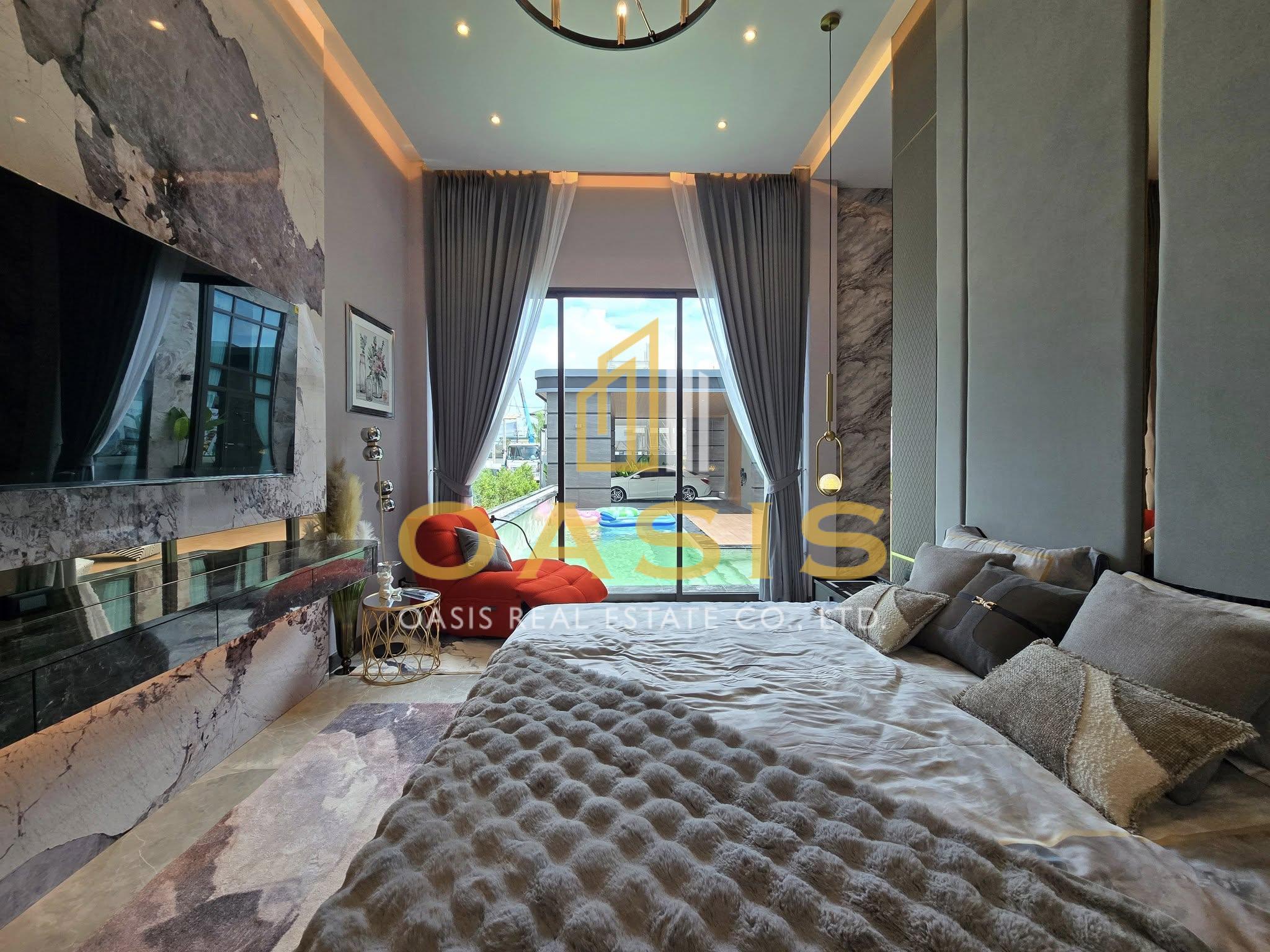 Luxury Pool Villa for Sale near Siam Country Club Pattaya