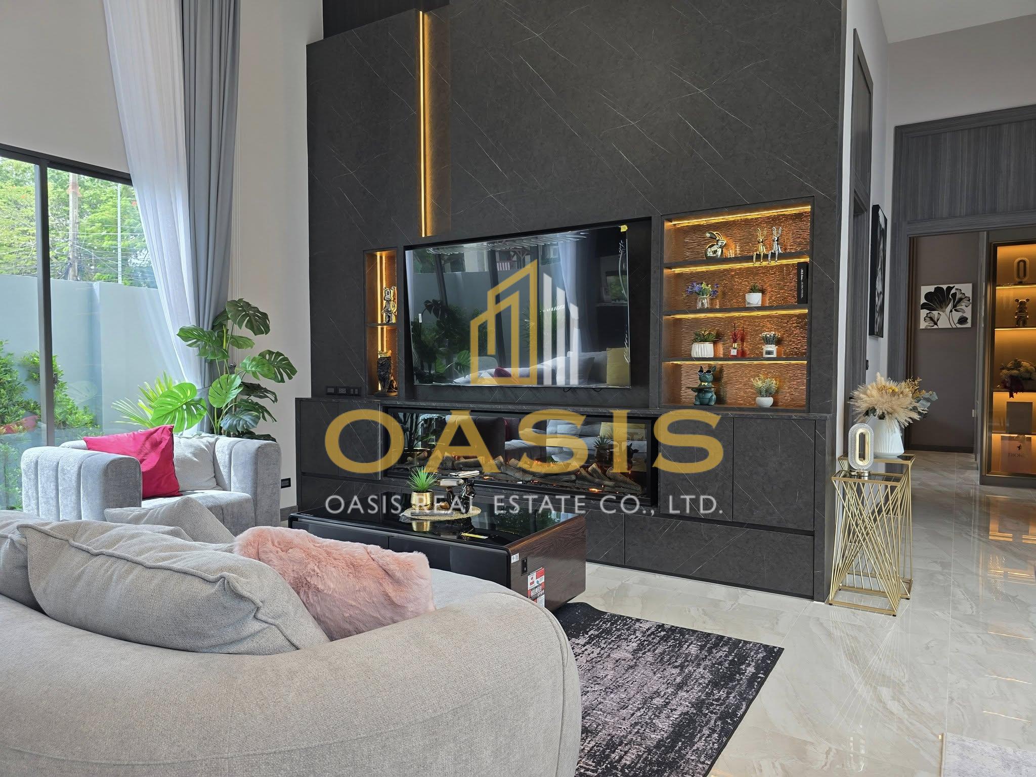 Luxury Pool Villa for Sale near Siam Country Club Pattaya