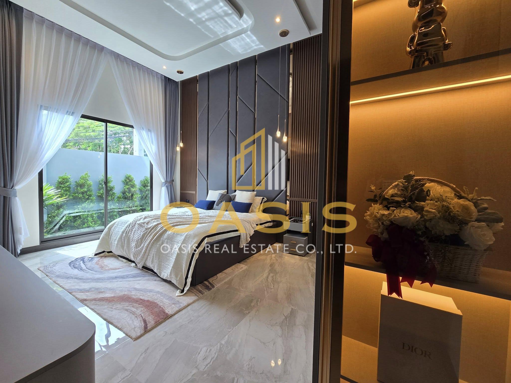 Luxury Pool Villa for Sale near Siam Country Club Pattaya